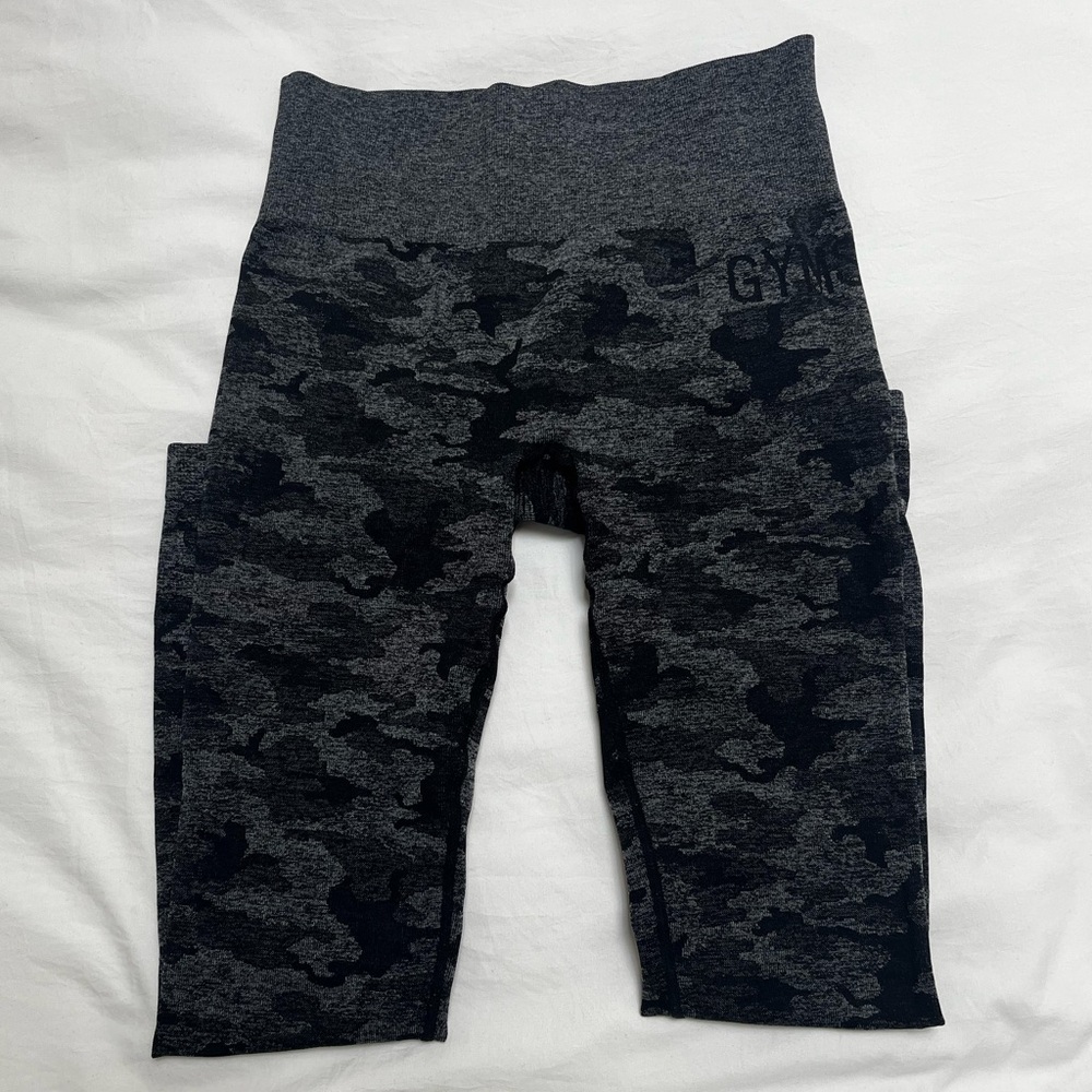 Gymshark Black and Gray Camouflage Leggings